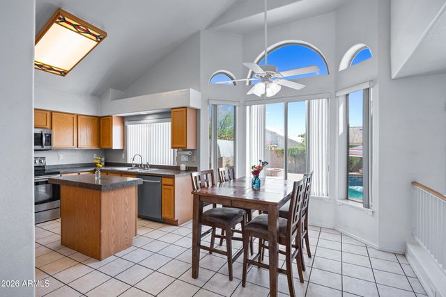 713 W JOHNSON Drive, Gilbert, AZ 85233