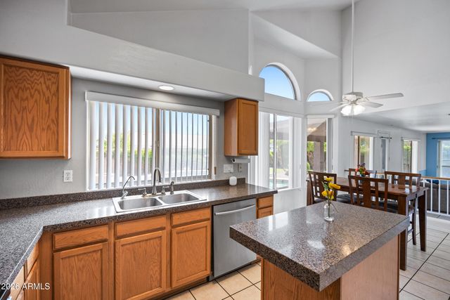713 W JOHNSON Drive, Gilbert, AZ 85233