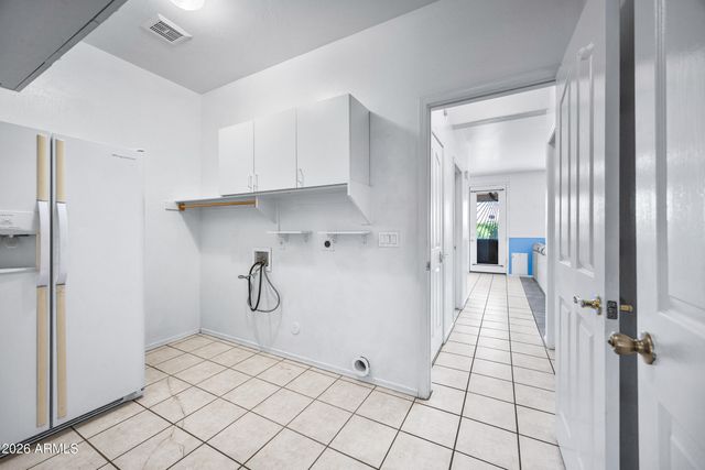 713 W JOHNSON Drive, Gilbert, AZ 85233