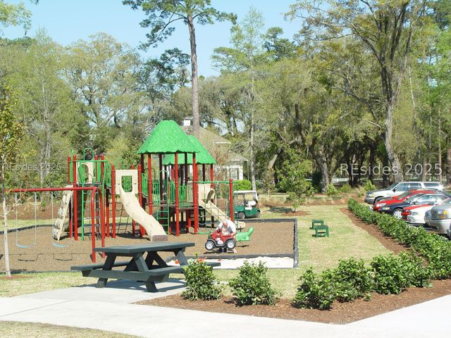 42 Newberry Ct, Bluffton, SC 29910