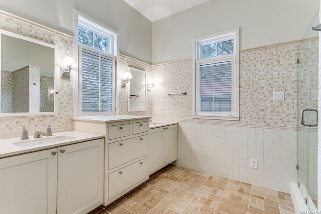 144 Thelma, San Antonio, TX 78212