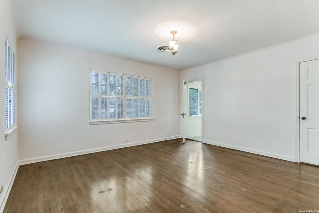 144 Thelma, San Antonio, TX 78212