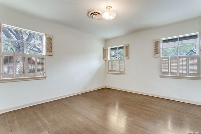 144 Thelma, San Antonio, TX 78212