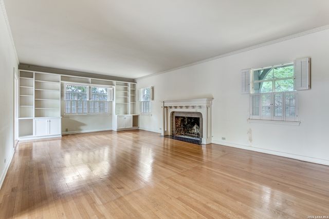 144 Thelma, San Antonio, TX 78212