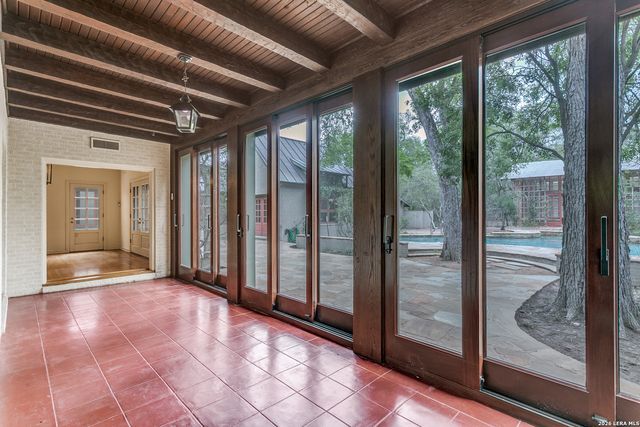 144 Thelma, San Antonio, TX 78212