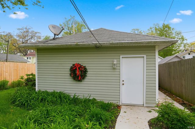 1706 Crescent Avenue, Fort Wayne, IN 46805