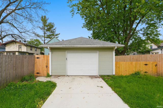 1706 Crescent Avenue, Fort Wayne, IN 46805