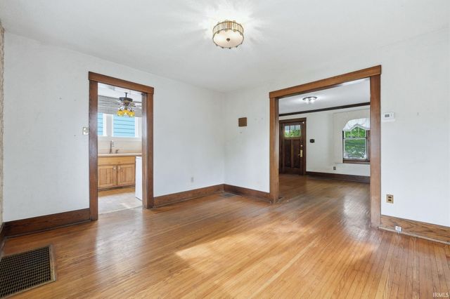 1706 Crescent Avenue, Fort Wayne, IN 46805