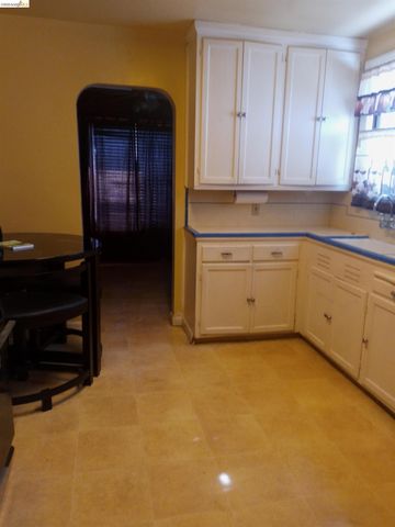 462 SPRINGS RD, Vallejo, CA 94590