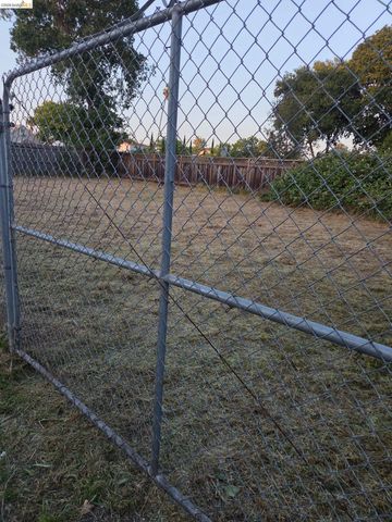 462 SPRINGS RD, Vallejo, CA 94590