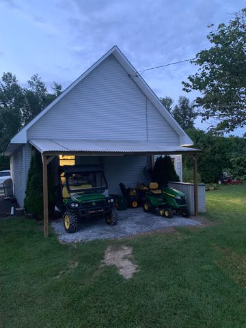 217 Ferry Road, Ferrisburgh, VT 05491