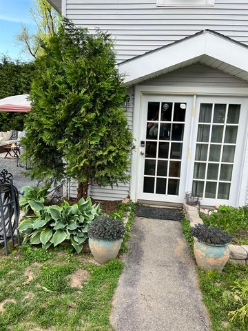217 Ferry Road, Ferrisburgh, VT 05491