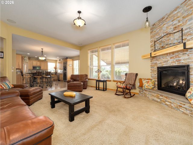 3017 ALDERSGATE Dr, Newberg, OR 97132