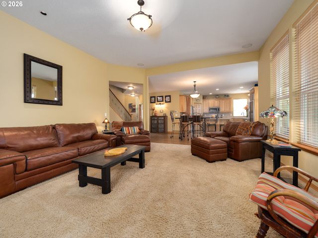 3017 ALDERSGATE Dr, Newberg, OR 97132