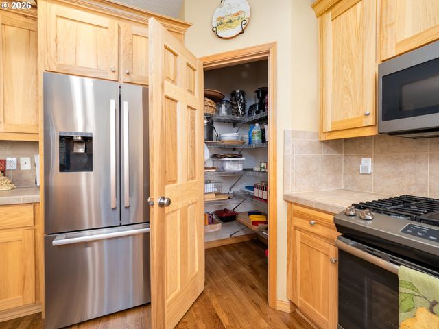 3017 ALDERSGATE Dr, Newberg, OR 97132