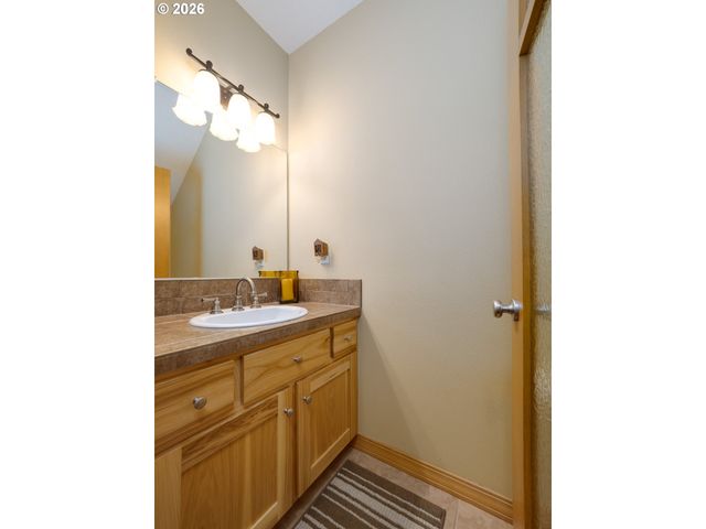 3017 ALDERSGATE Dr, Newberg, OR 97132