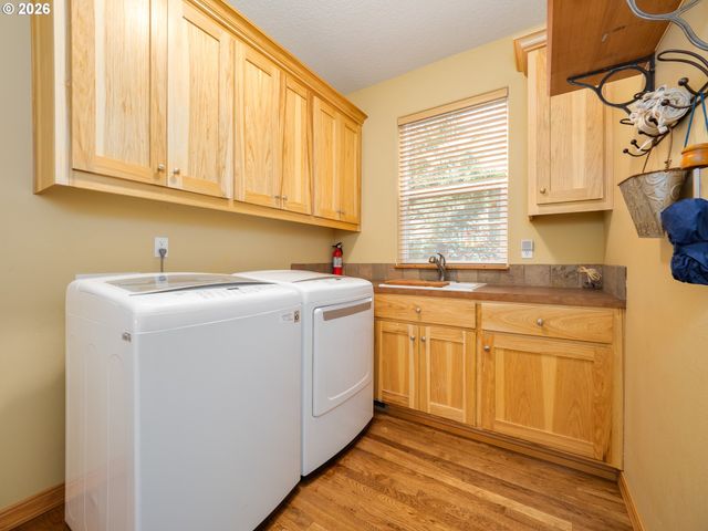 3017 ALDERSGATE Dr, Newberg, OR 97132