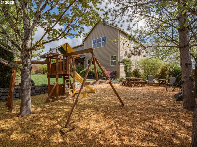 3017 ALDERSGATE Dr, Newberg, OR 97132
