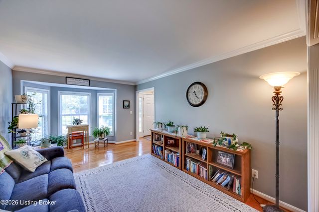 3904 Spring Valley Way, Louisville, KY 40241