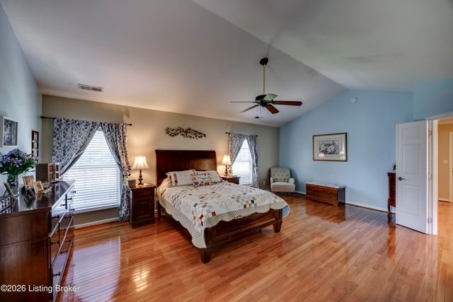 3904 Spring Valley Way, Louisville, KY 40241