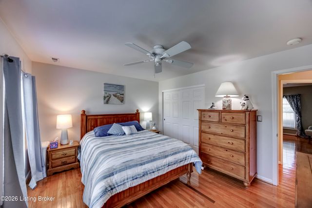 3904 Spring Valley Way, Louisville, KY 40241