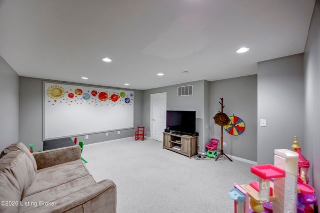 3904 Spring Valley Way, Louisville, KY 40241