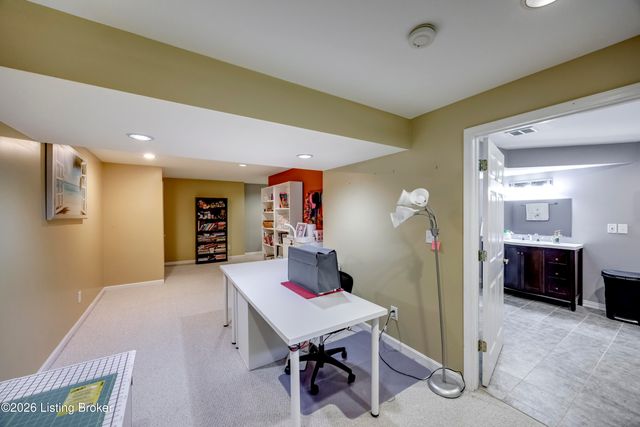 3904 Spring Valley Way, Louisville, KY 40241