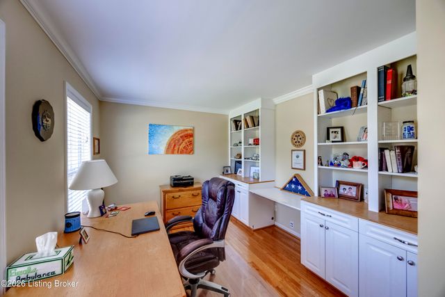 3904 Spring Valley Way, Louisville, KY 40241