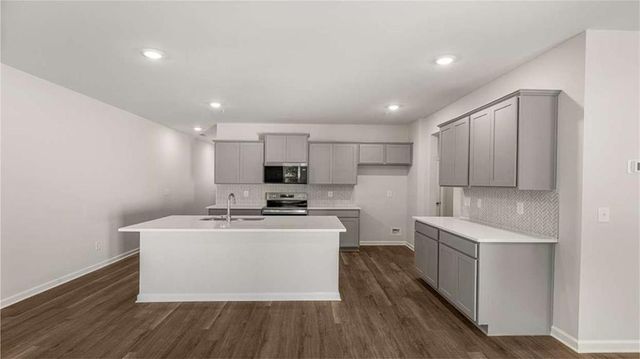 220 Sound Circle, Stockbridge, GA 30281