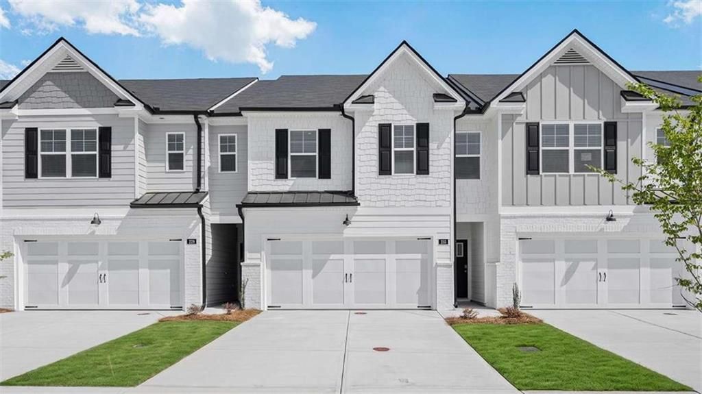 220 Sound Circle, Stockbridge, GA 30281