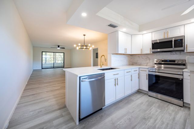 2303 Lucaya Lane N3, Coconut Creek, FL 33066