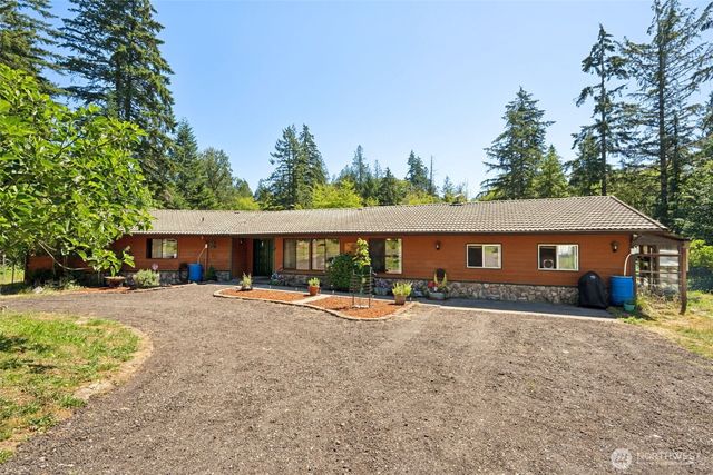 470 E Murray Road N, Grapeview, WA 98546