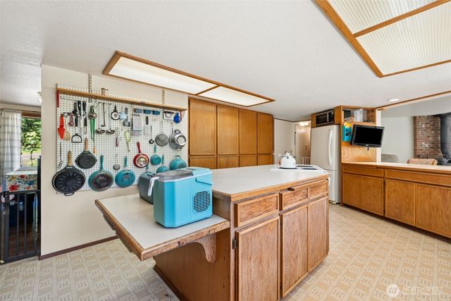 470 E Murray Road N, Grapeview, WA 98546