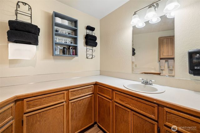 470 E Murray Road N, Grapeview, WA 98546