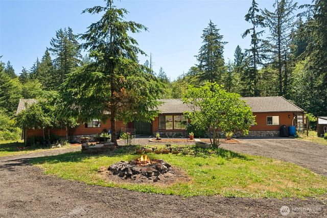 470 E Murray Road N, Grapeview, WA 98546