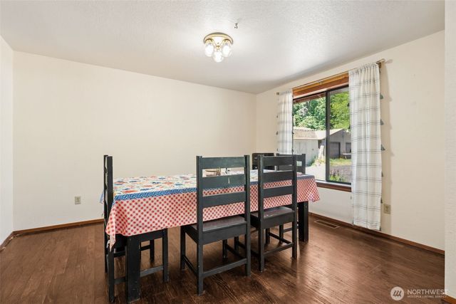 470 E Murray Road N, Grapeview, WA 98546