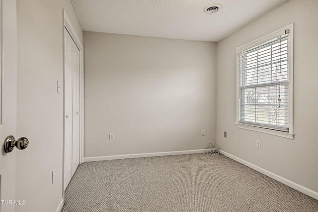 15336 Woodstone Circle, Bristol, VA 24202