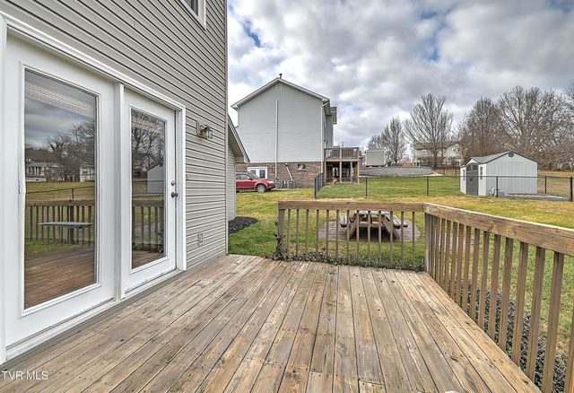 15336 Woodstone Circle, Bristol, VA 24202