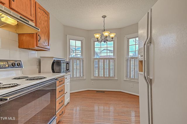 15336 Woodstone Circle, Bristol, VA 24202