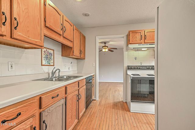 15336 Woodstone Circle, Bristol, VA 24202