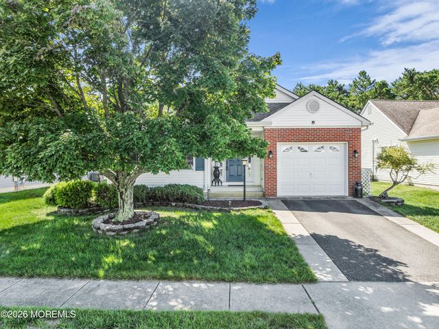 314 Jamaica Boulevard, Toms River, NJ 08757