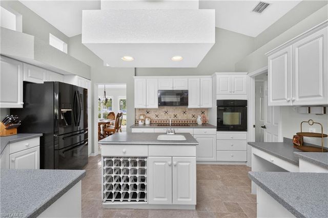 6011 Key Largo CIR, Punta Gorda, FL 33955