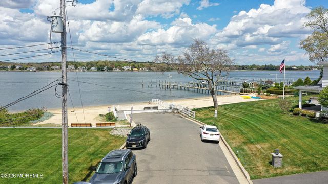 1110 Pine Bluff Avenue, Point Pleasant, NJ 08742