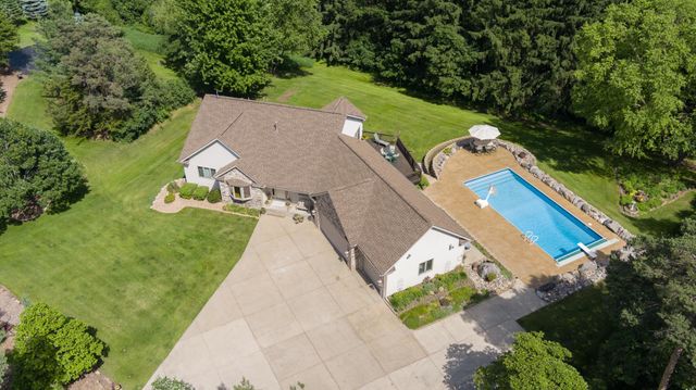 17162 Red Wing Boulevard, Hastings, MN 55033