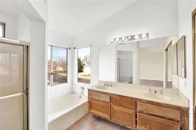 12734 Trotters Lane, Victorville, CA 92392