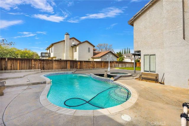 12734 Trotters Lane, Victorville, CA 92392