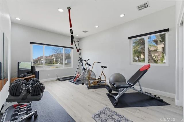 2816 W Sunnyview, Rialto, CA 92377