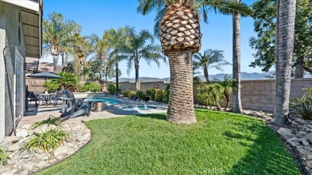 2816 W Sunnyview, Rialto, CA 92377
