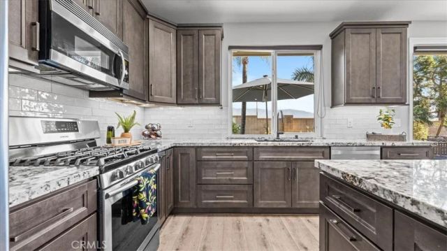 2816 W Sunnyview, Rialto, CA 92377