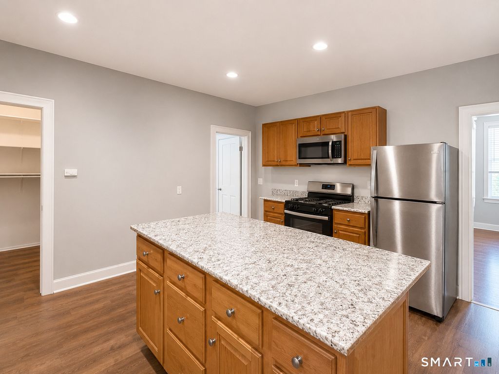 63 Derby Avenue 1, Derby, CT 06418